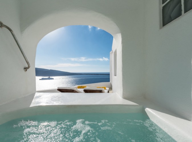 043_Fanari_Oia_Schoene Aussichten Touristik_Pool_2